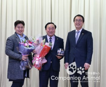 임동본의원,본회의 참여의정대상 수상