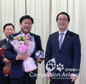 송낙영의원,본회의 참여우수의원 수상