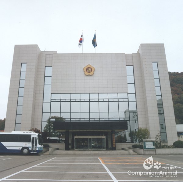 강원도의회, 연탄배달 봉사로 이웃사랑 나눔 실천!